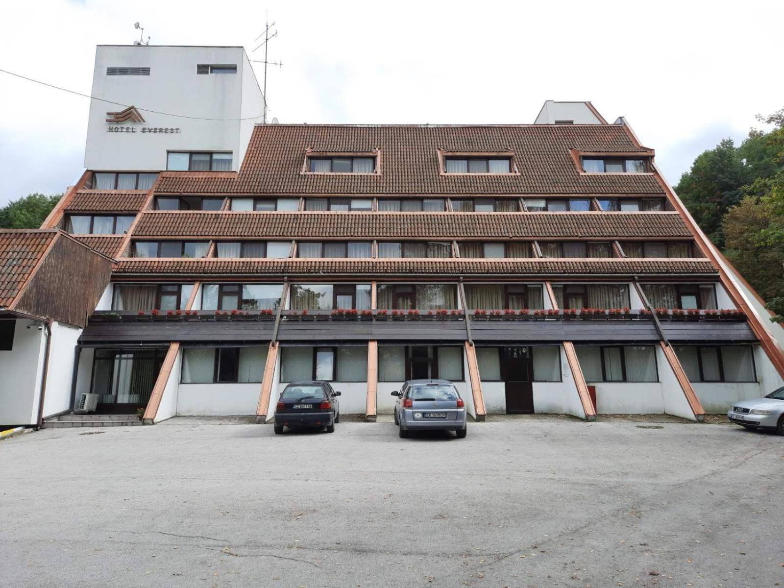 Everest Hotel Etropole Exterior foto